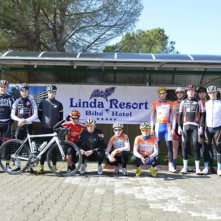 Linda ホテル